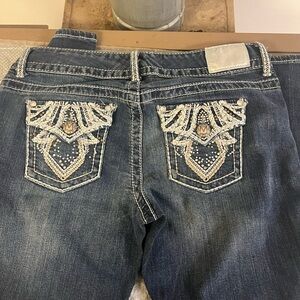 Maurice’s premium jeans. Size 9/10. Just like new.